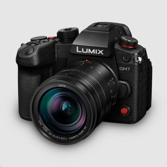 Panasonic GH7 + ES12060