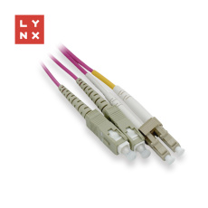 LYNX duplexní patch kabel MM, OM4, LC/SC, 50/125µm, 1m LYNX duplexní patch kabel MM, OM4, LC/SC, 50/125µm, 1m